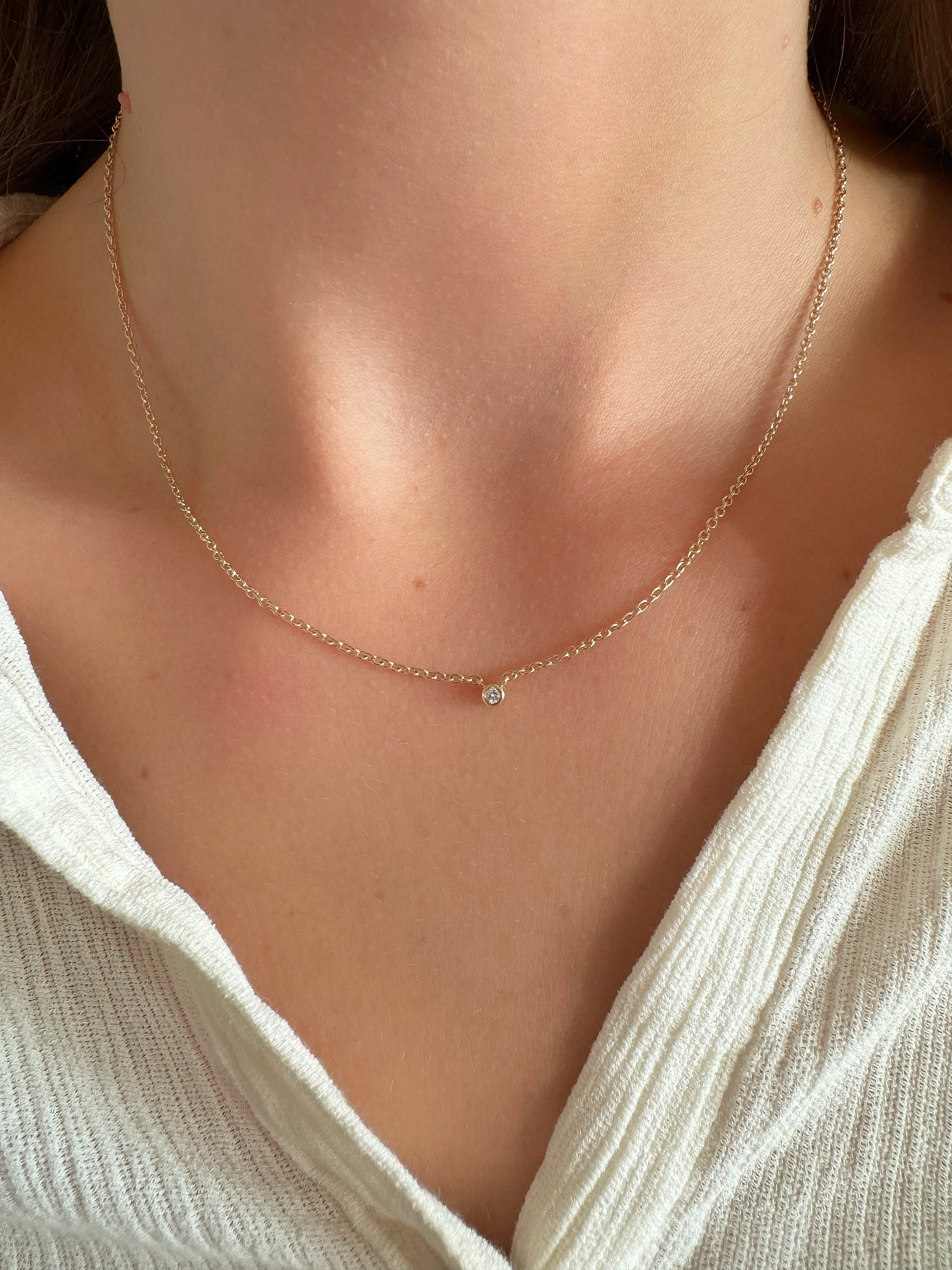 Rund halskæde med 0,03 ct. brillanter
