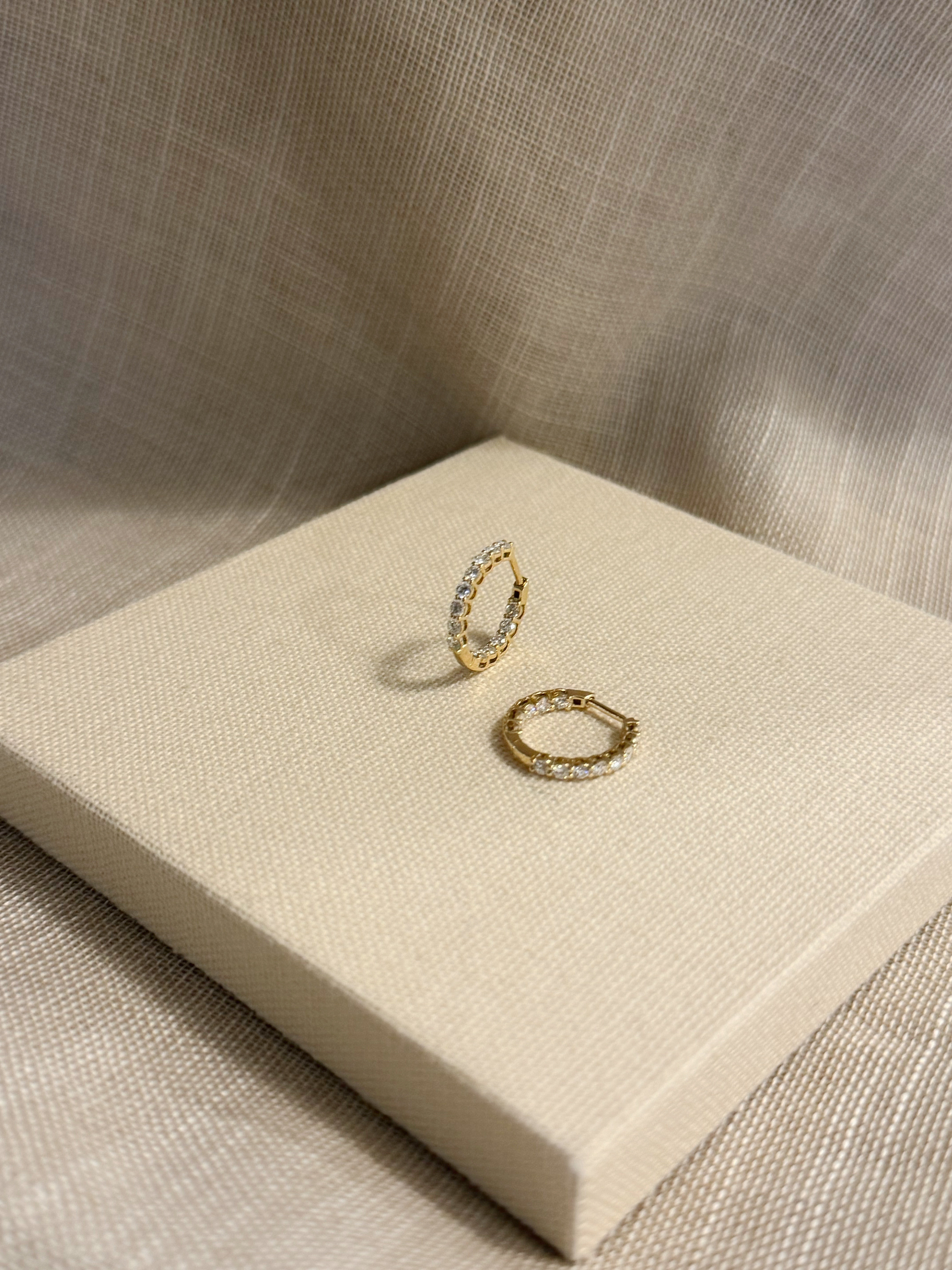 Creoler med 0,67 ct. brillanter